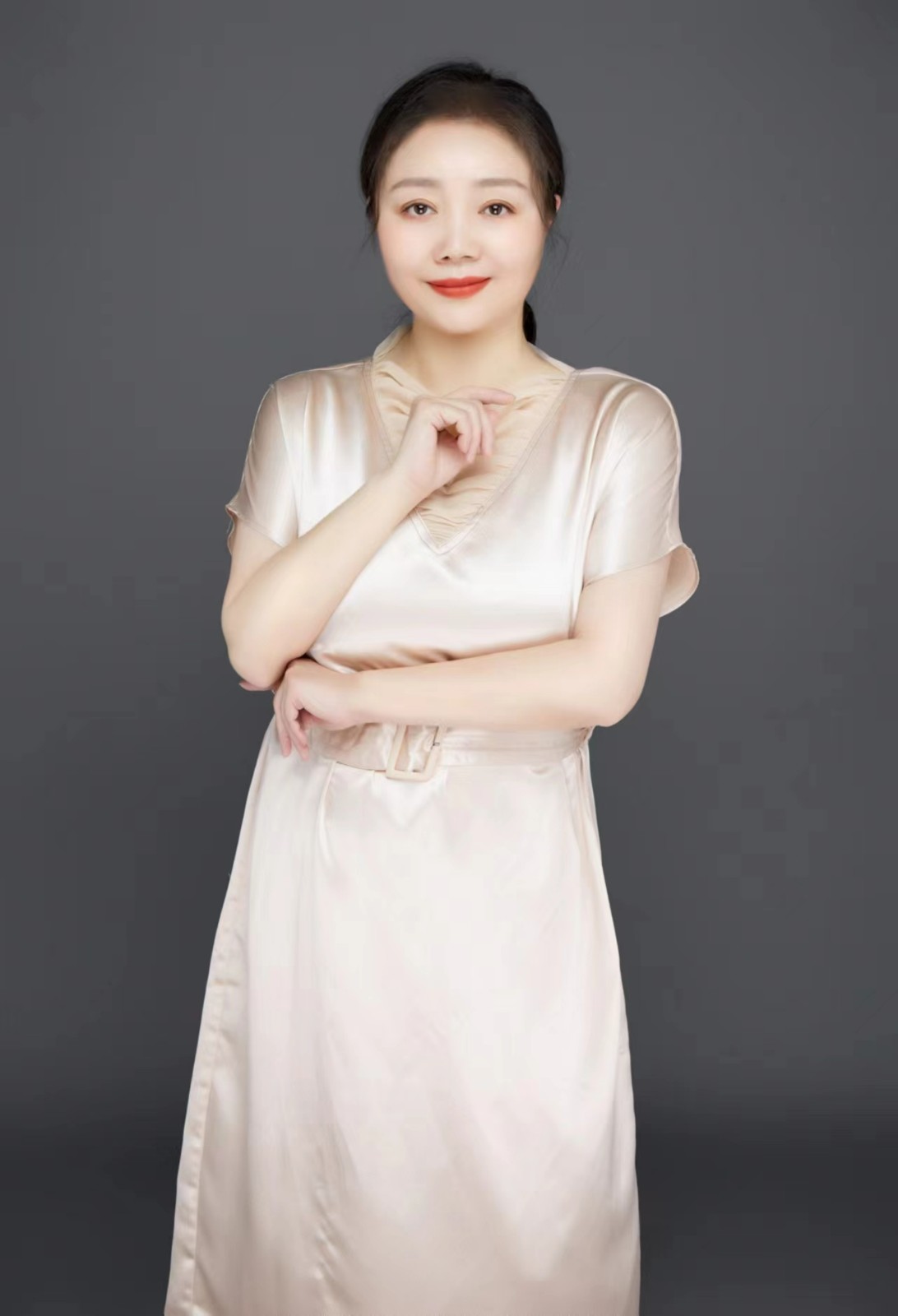 李霞.jpg
