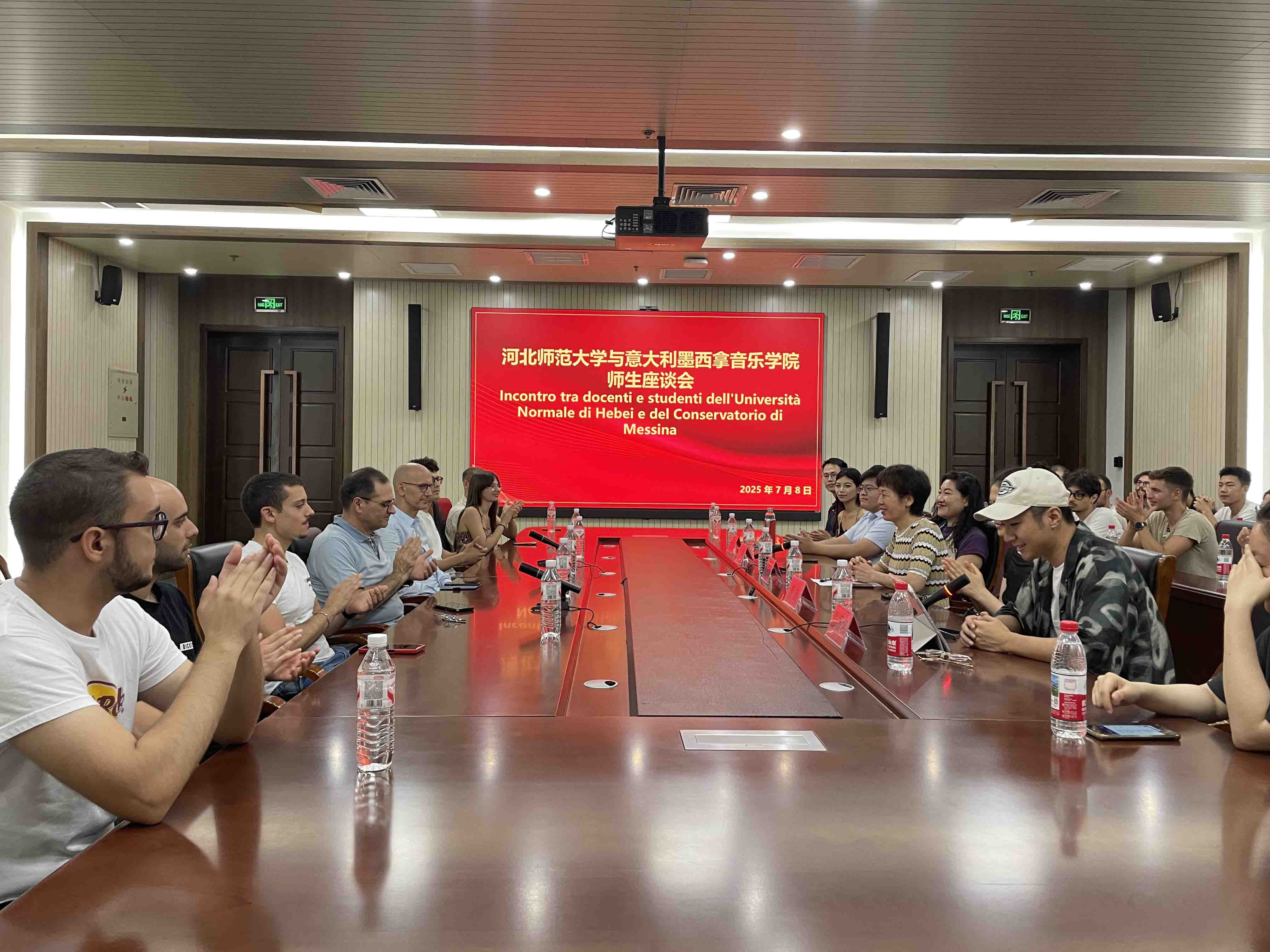 墨西拿bw必威西汉姆联官方网站座谈会0.jpg